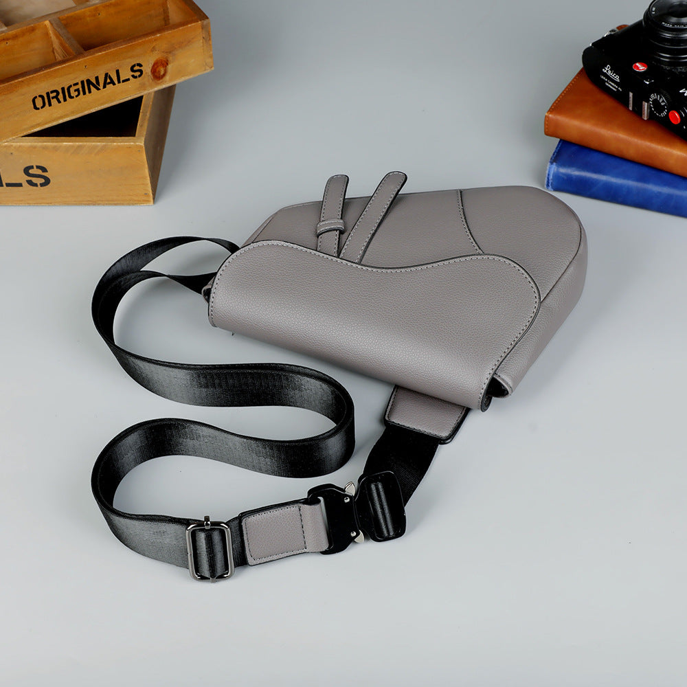 Shoulder bag saddle bag zipper diagonal cross bag men's bag