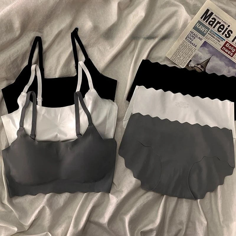 Seamless Scalloped Edge Bra and Panty Set for Women, Gray Black White Skin-Friendly Wireless Comfortable Lingerie Set