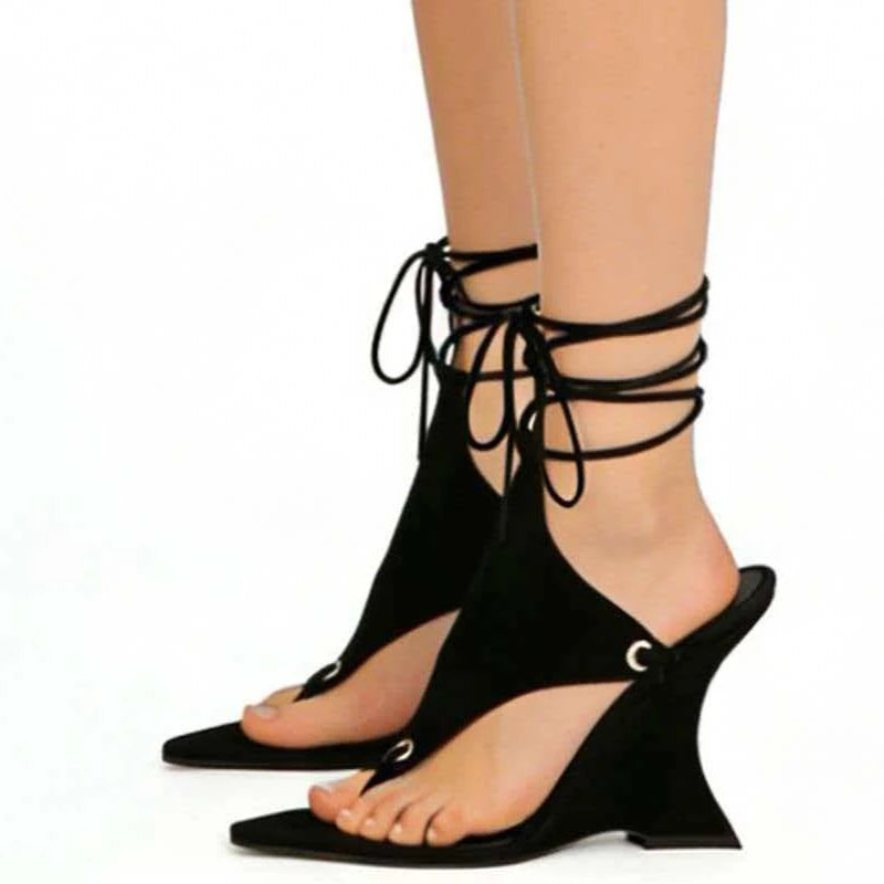 2026 Women's Summer Trendy Irregular High Heels Cross Tie Toe Sandals European and American Fashion Banquet Walking Shoes