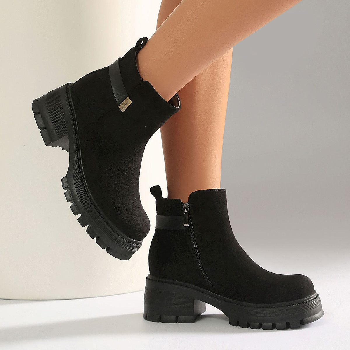 Autumn Winter High Heel Thick Sole 40-43 Large Size Side Zipper Suede Low Cuff Ankle Boots