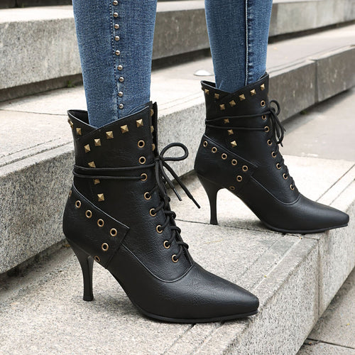 Bulk Order Autumn/Winter Large Size Low-Cut Boots Pointed Toe Studs Front Lace-Up Martin Boots for Women Made to order, ships in 7 days