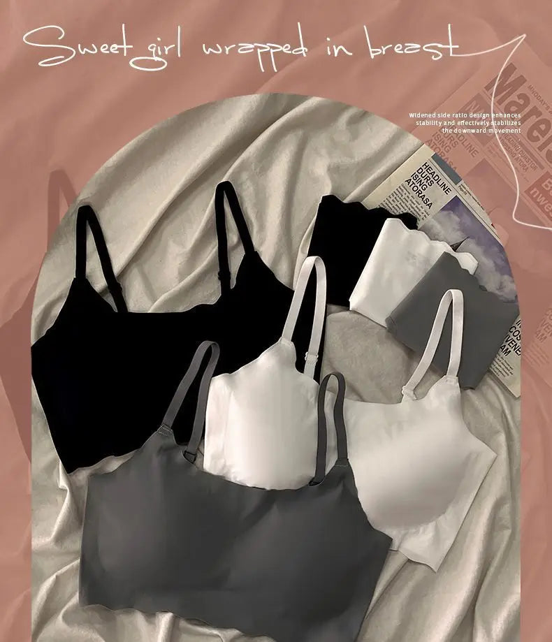 Seamless Scalloped Edge Bra and Panty Set for Women, Gray Black White Skin-Friendly Wireless Comfortable Lingerie Set