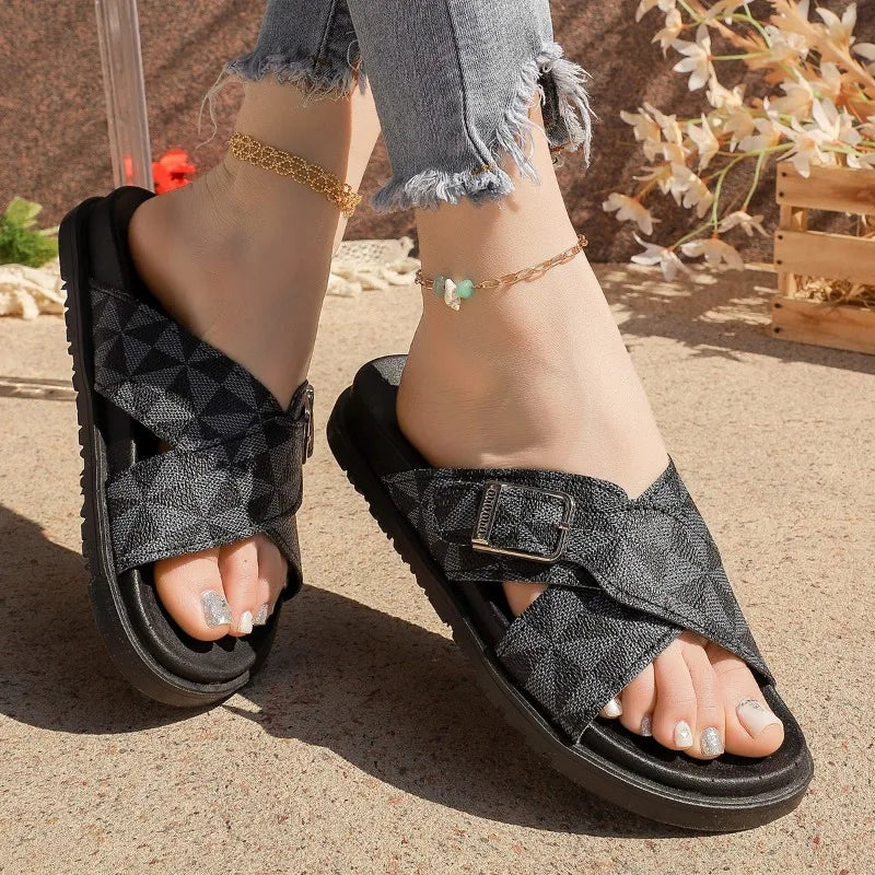 Women's Outdoor Walking Sandals Summer Trendy Color-blocked Designer Slippers Stylish Round Toe Buckle Open Toe Flat Sandals 42