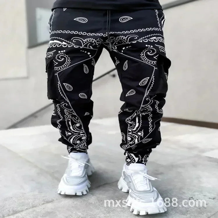New Men's Cargo Pants Trend Printed Loose Hip Hop Fashion Street Wear Big Pocket Overalls Men Bright Color Four Seasons Trousers
