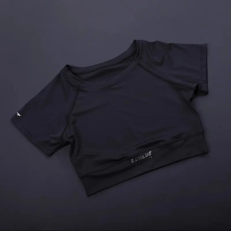Trendy Women's Fitness Crop Top - Fitted Breathable Short Sleeve, Quick-Dry Yoga Running Shirt, Summer Workout Sports Tee