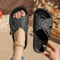 Women's Outdoor Walking Sandals Summer Trendy Color-blocked Designer Slippers Stylish Round Toe Buckle Open Toe Flat Sandals 42