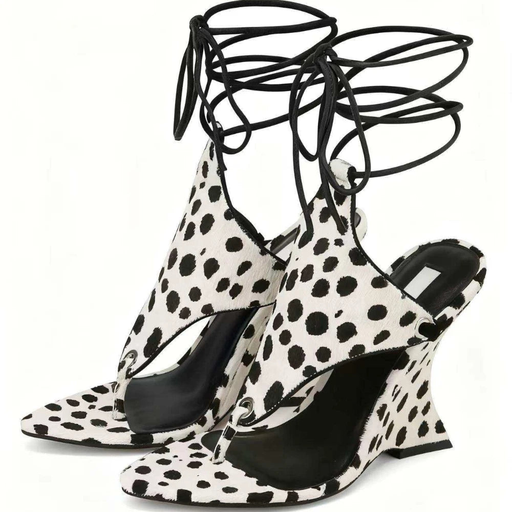2026 Women's Summer Trendy Irregular High Heels Cross Tie Toe Sandals European and American Fashion Banquet Walking Shoes